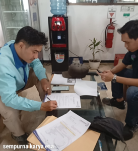 Studi Kasus Pemasangan Penangkal Petir pada Fasilitas Industri: Tahapan Instalasi hingga Sistem Siap Digunakan