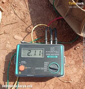 Studi Kasus Grounding Pabrik dengan Nilai Resistansi di Bawah 2 Ohm